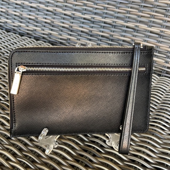 Kate Spade medium Lzip wristlet - Picture 10 of 16